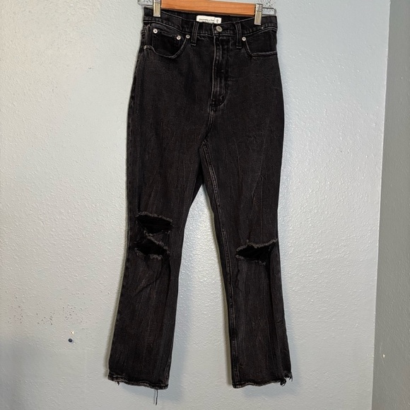 Abercrombie & Fitch W's Ultra High Rise Ankle Straight Jean Distressed Black 28 - Picture 2 of 9